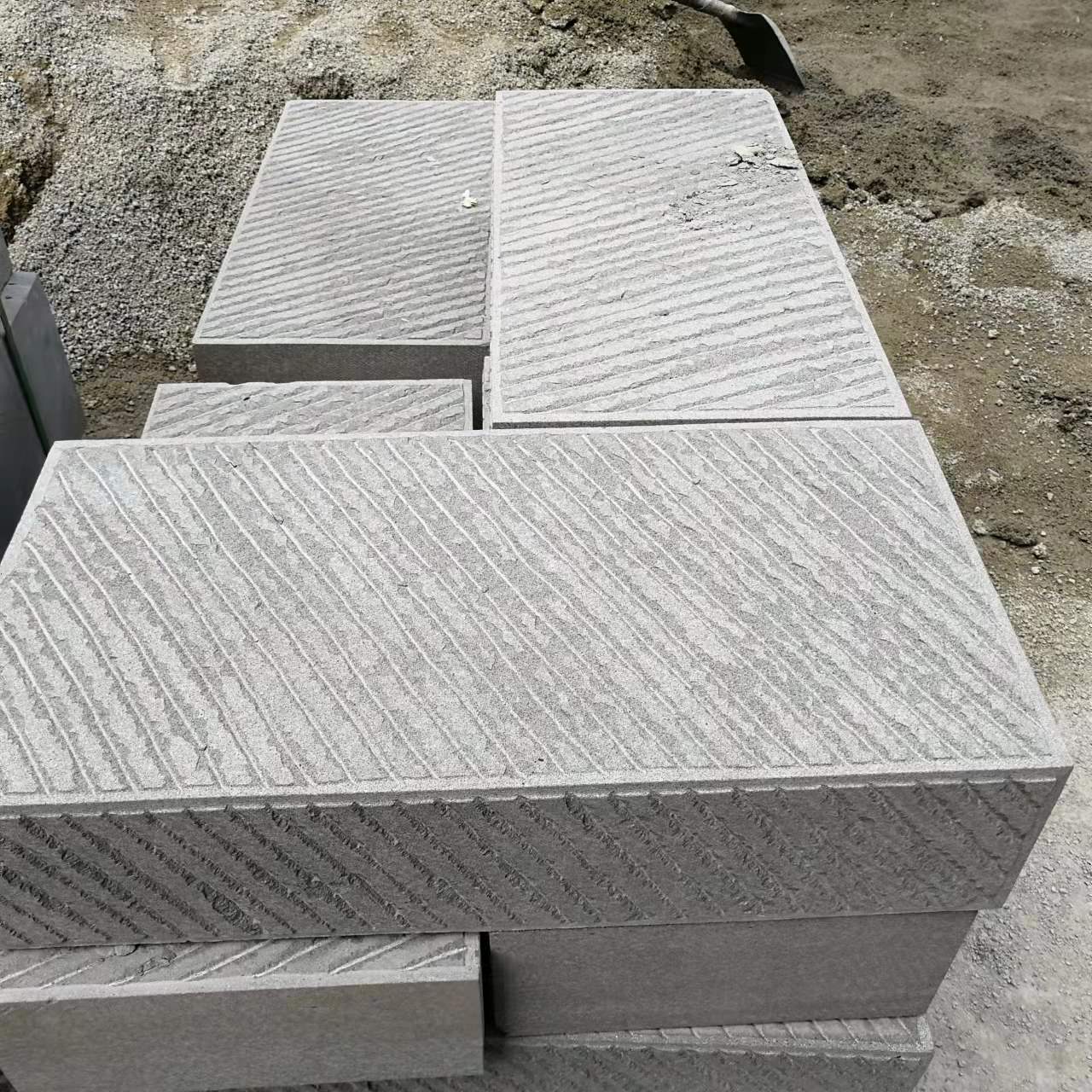 青石路沿石質量好壞從哪些方面判定